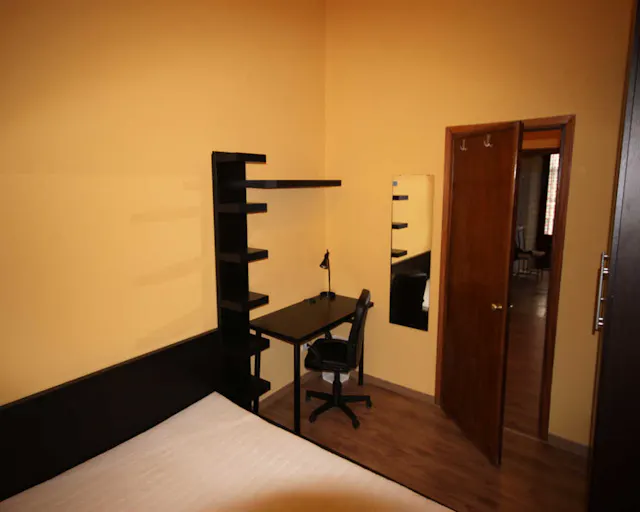 Private room in Via Pietro Maroncelli, Milan (1436776) room image 2