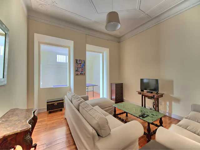 5-Bedroom Apartment in Avenida Almirante Reis, Lisbon (1436831) room image 1