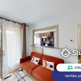 Private room for rent for €400 per month in Rouen, Avenue des Quatre Cantons