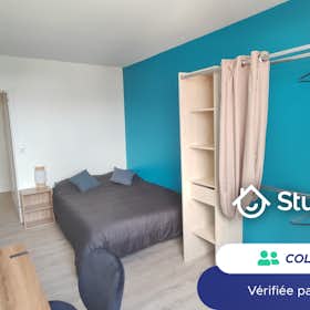 Private room for rent for €480 per month in Reims, Rue Narcisse Brunette