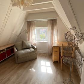 Private room for rent for €550 per month in Le Ban-Saint-Martin, Rue Jeanne d'Arc