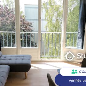 Private room for rent for €435 per month in Mont-Saint-Aignan, Parc de l'Andelle