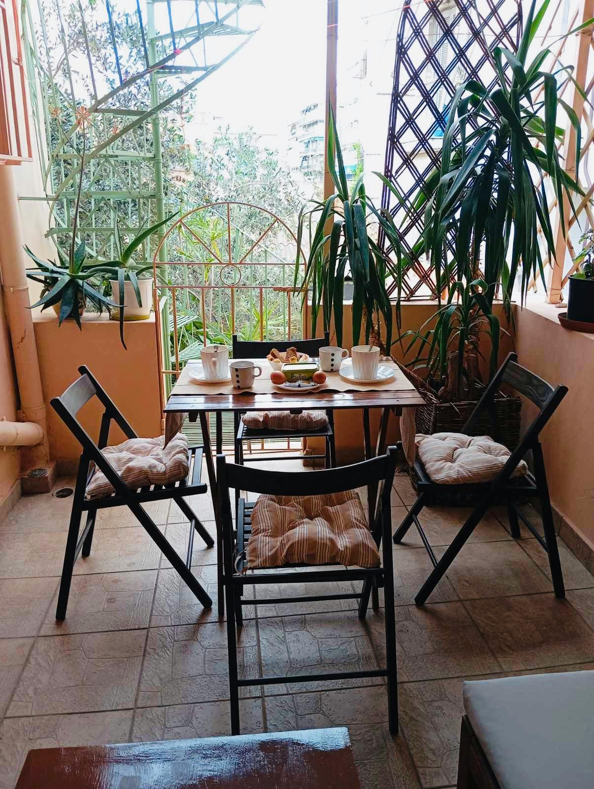 Efstratiou Pissa, Athens preview