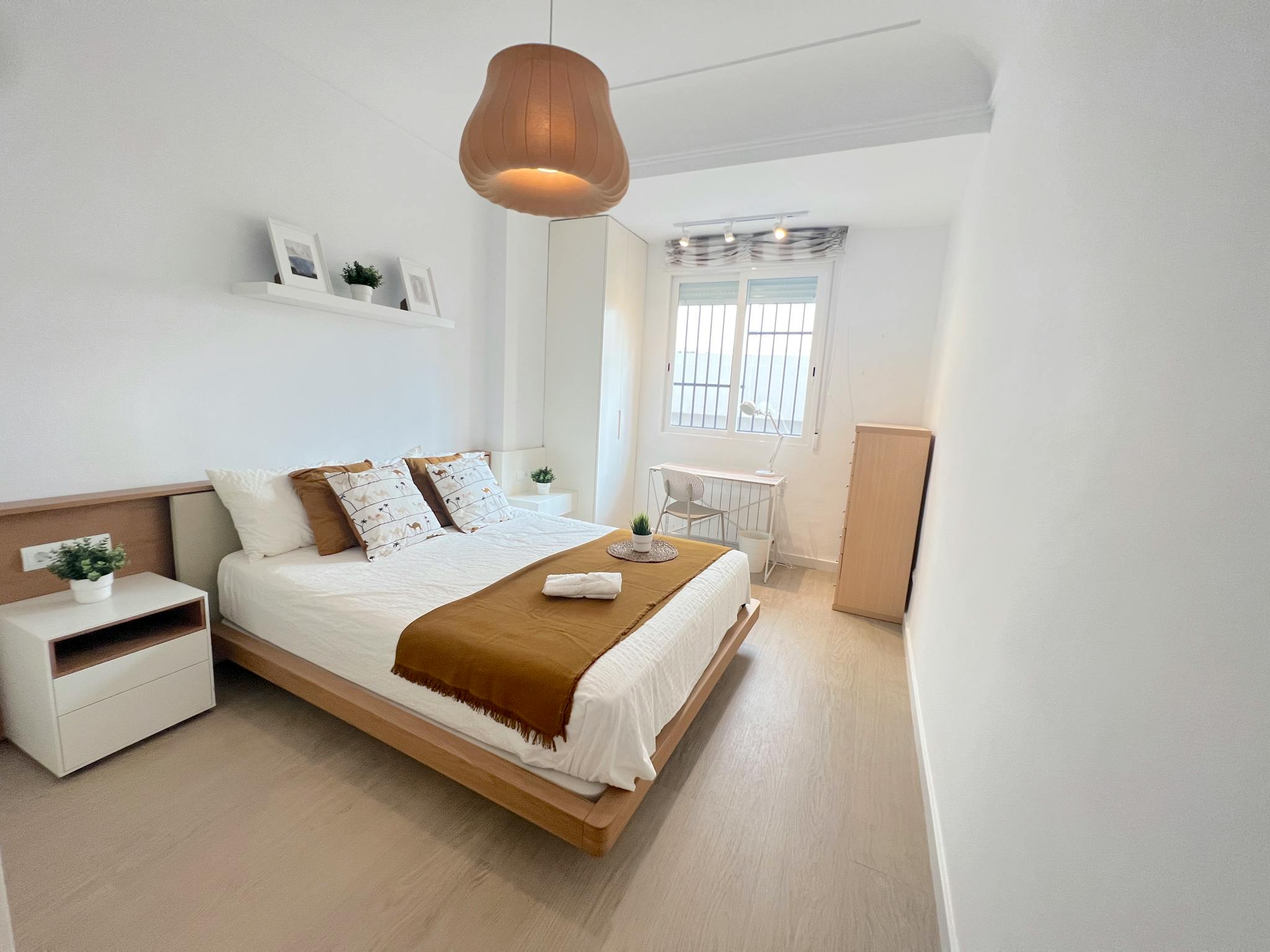 Avinguda del Regne de València, Valencia preview