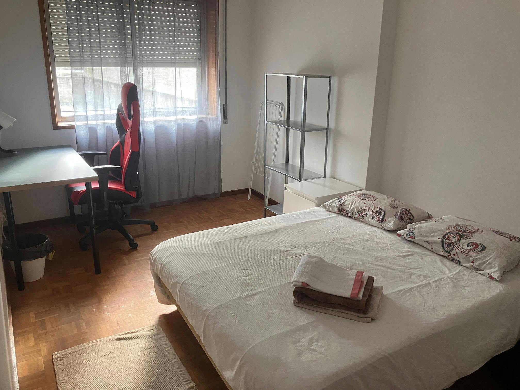 Private room for rent for €430 per month in Porto, Travessa da Fonte de Contumil
