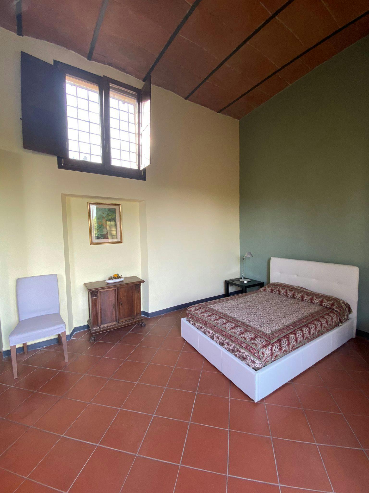 Studio for rent for €4,000 per month in Florence, Via di Bellosguardo