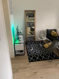 Privé kamer te huur voor € 450 per maand in Duisburg, Lortzingstraße