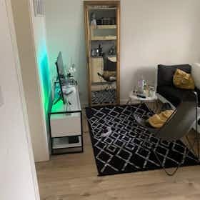 Pokój prywatny do wynajęcia za 450 € miesięcznie w mieście Duisburg, Lortzingstraße