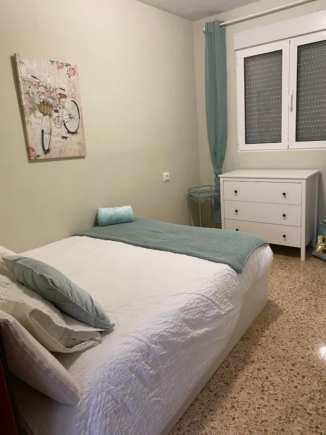Private room in Calle Méndez Núñez, Valencia (1437505) room image 1