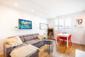 Apartment for rent for €5,540 per month in Paris, Rue du Commandant Lamy