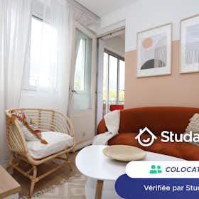 Chambre privée for rent for 485 € per month in Saint-Nazaire, Avenue Albert de Mun