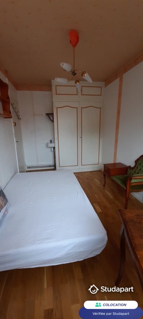 Private room for rent on Avenue Victor Hugo, La Madeleine