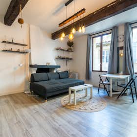 Studio à louer pour 1 350 €/mois à Montpellier, Rue de l'Amandier