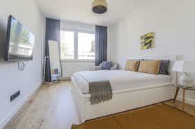 Wohnung zu mieten für 1.400 € pro Monat in Düsseldorf, Augustastraße