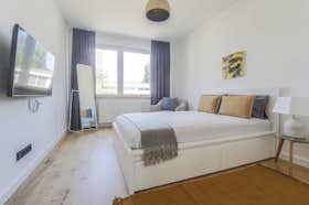 Appartement à louer pour 1 400 €/mois à Düsseldorf, Augustastraße