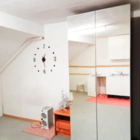 WG-Zimmer for rent for 499 € per month in Anderlecht, Bergensesteenweg