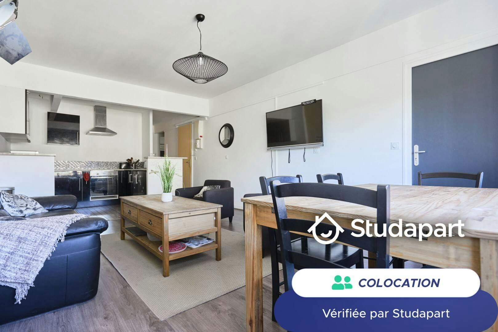 Chambre privée à louer pour 455 €/mois à Reims, Rue Cardinal Suhard