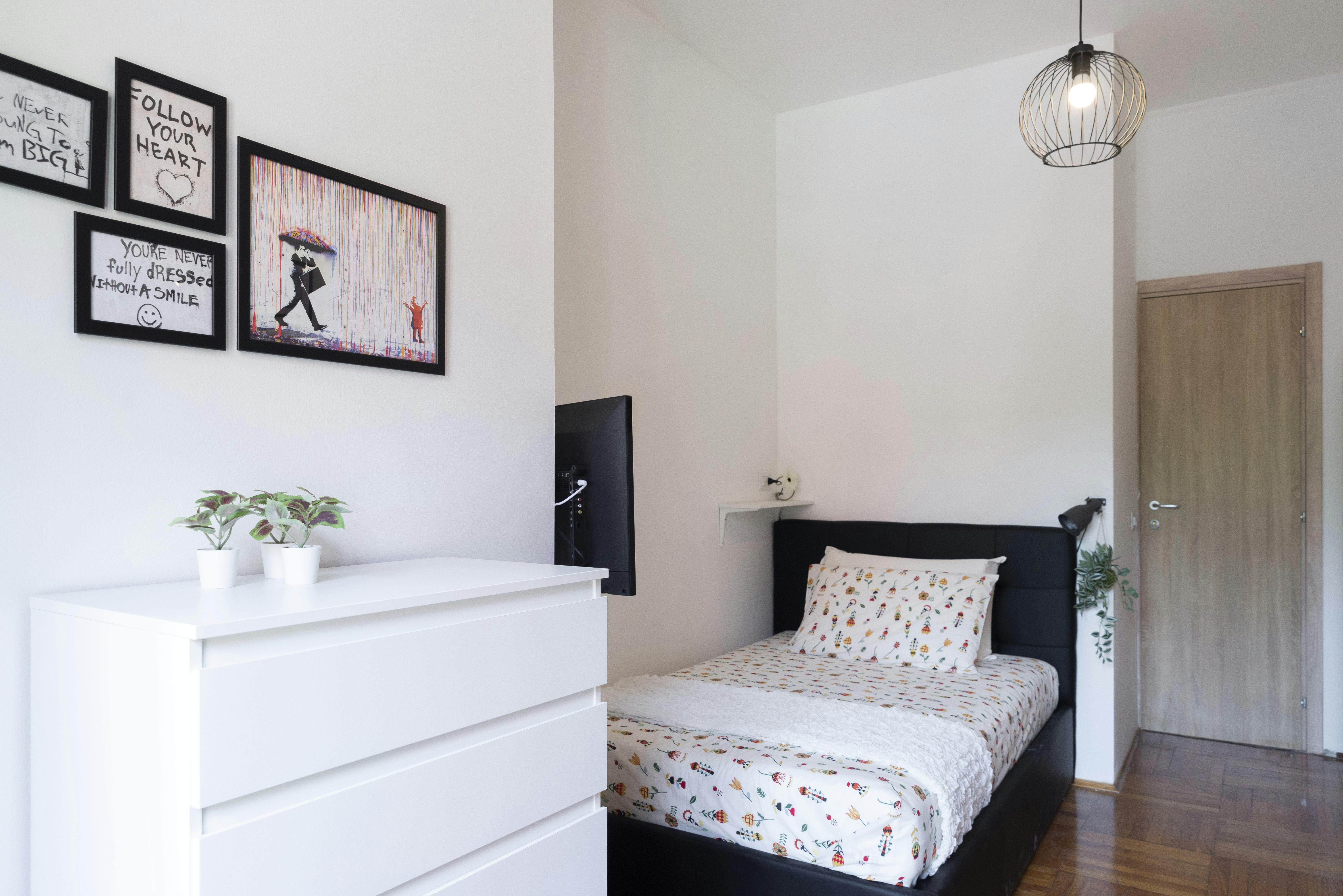 Private room for rent for €700 per month in Milan, Via Emilio Faà Di Bruno