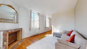 Mieszkanie do wynajęcia za 855 € miesięcznie w mieście Nancy, Avenue de Strasbourg