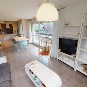 Privé kamer for rent for € 385 per month in Échirolles, Rue Guy Mocquet