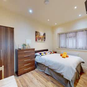 单间公寓 正在以 £1,420 的月租出租，其位于 London, Chatsworth Road