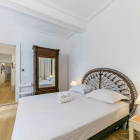 Apartment for rent for €3,210 per month in Montpellier, Boulevard du Jeu de Paume
