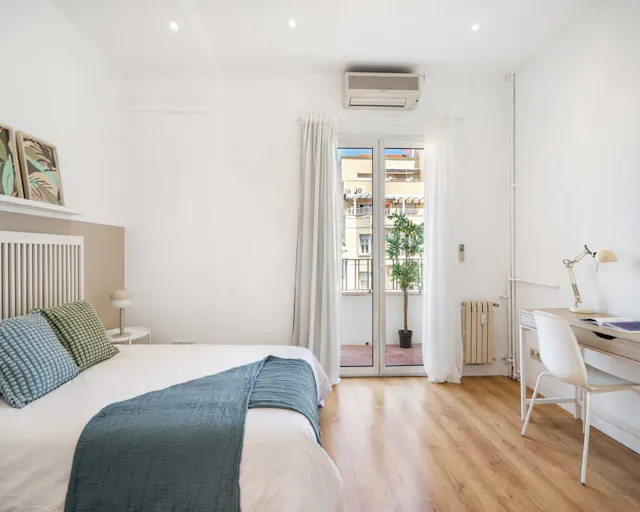 Private room in Calle Alcalá, Madrid (1438667) room image 2