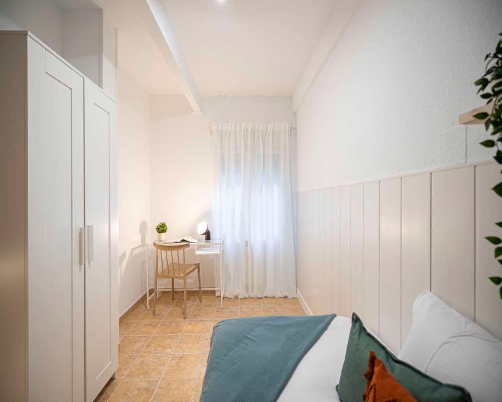 Single room Madrid, 10m² — photo 18