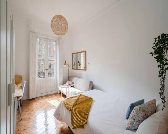 Private room in Calle de Fernández de la Hoz, Madrid (1438719) room image 2