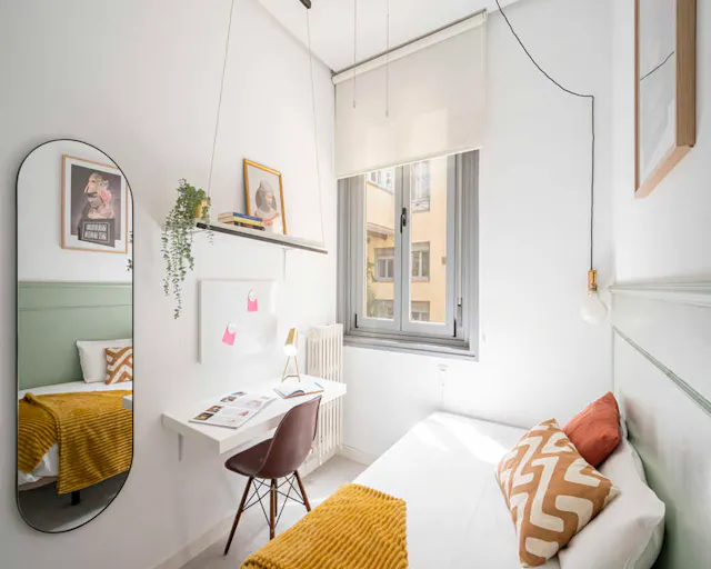Private room in Calle de San Lorenzo, Madrid (1438760) room image 1
