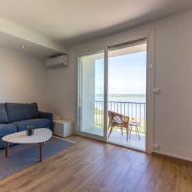 Apartment for rent for €1,620 per month in Palavas-les-Flots, Avenue de Saint-Maurice