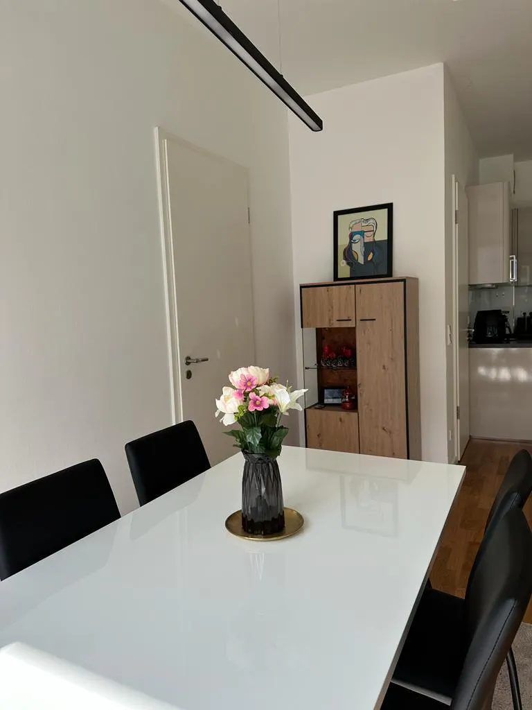 2-Bedroom Apartment in Gartenstraße, Berlin (1438809) ROOM 1