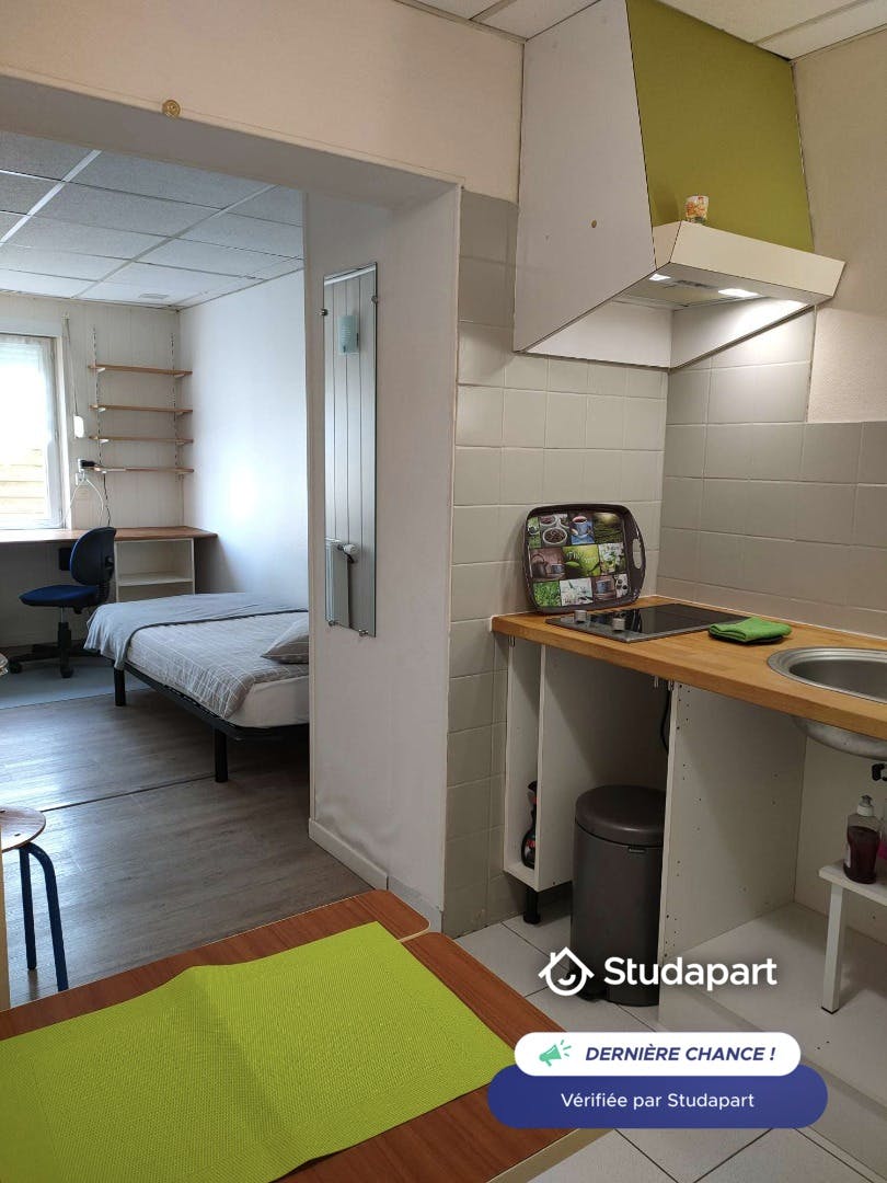 Дом сдается в аренду за 460 € в месяц в Angers, Rue Maurice Geslin