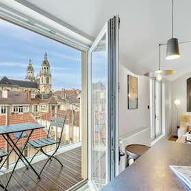Mehrbettzimmer for rent for 490 € per month in Nancy, Rue du Manège
