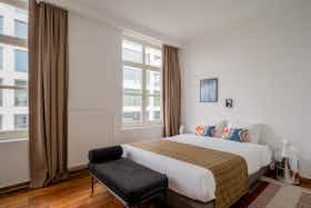Appartement te huur voor € 1.950 per maand in Antwerpen, Van Ertbornstraat