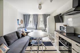 Studio for rent for €1,430 per month in Antwerpen, Cellebroedersstraat