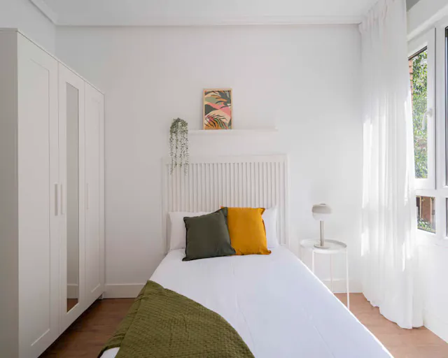 Private room in Calle de Andrés Mellado, Madrid (1439041) room image 2