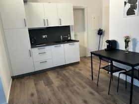 Studio for rent for €1,150 per month in Stuttgart, Neckarstraße