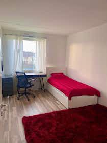 Privé kamer te huur voor SEK 5.835 per maand in Västra Frölunda, Smaragdgatan