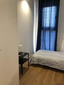 Apartamento para alugar por € 1.400 por mês em Canet d'En Berenguer, Avinguda de Blasco Ibáñez