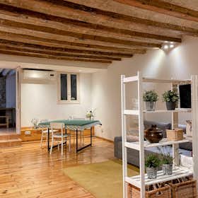 Studio for rent for €1,200 per month in Barcelona, Carrer de Sant Vicenç