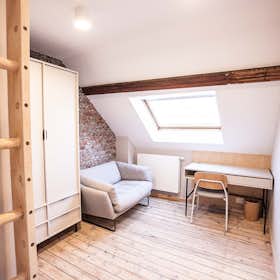 Private room for rent for €800 per month in Schaerbeek, Avenue Milcamps