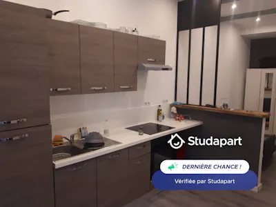 Apartment for rent on Rue Adolphe Thiers, Marseille