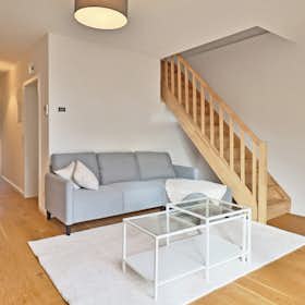 Wohnung for rent for 1.550 € per month in Bremen, Rita-Bardenheuer-Straße