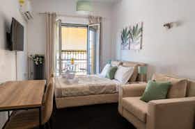 Wohnung zu mieten für 1.100 € pro Monat in Athens, Evmenous
