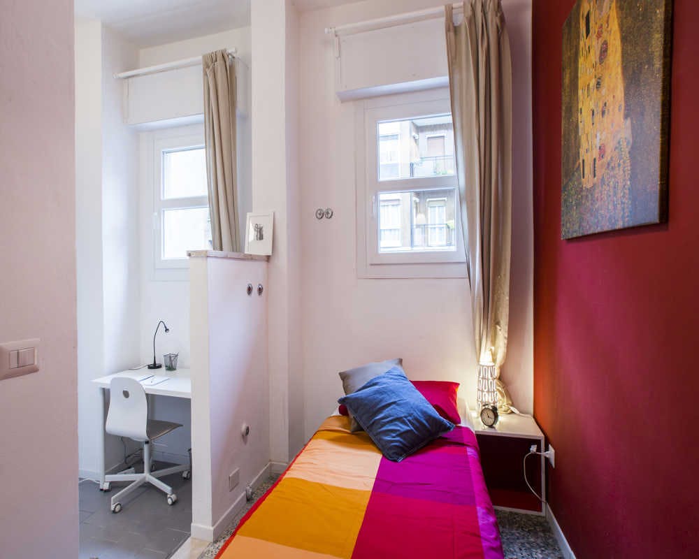 Private room for rent for €640 per month in Milan, Viale Carlo Espinasse