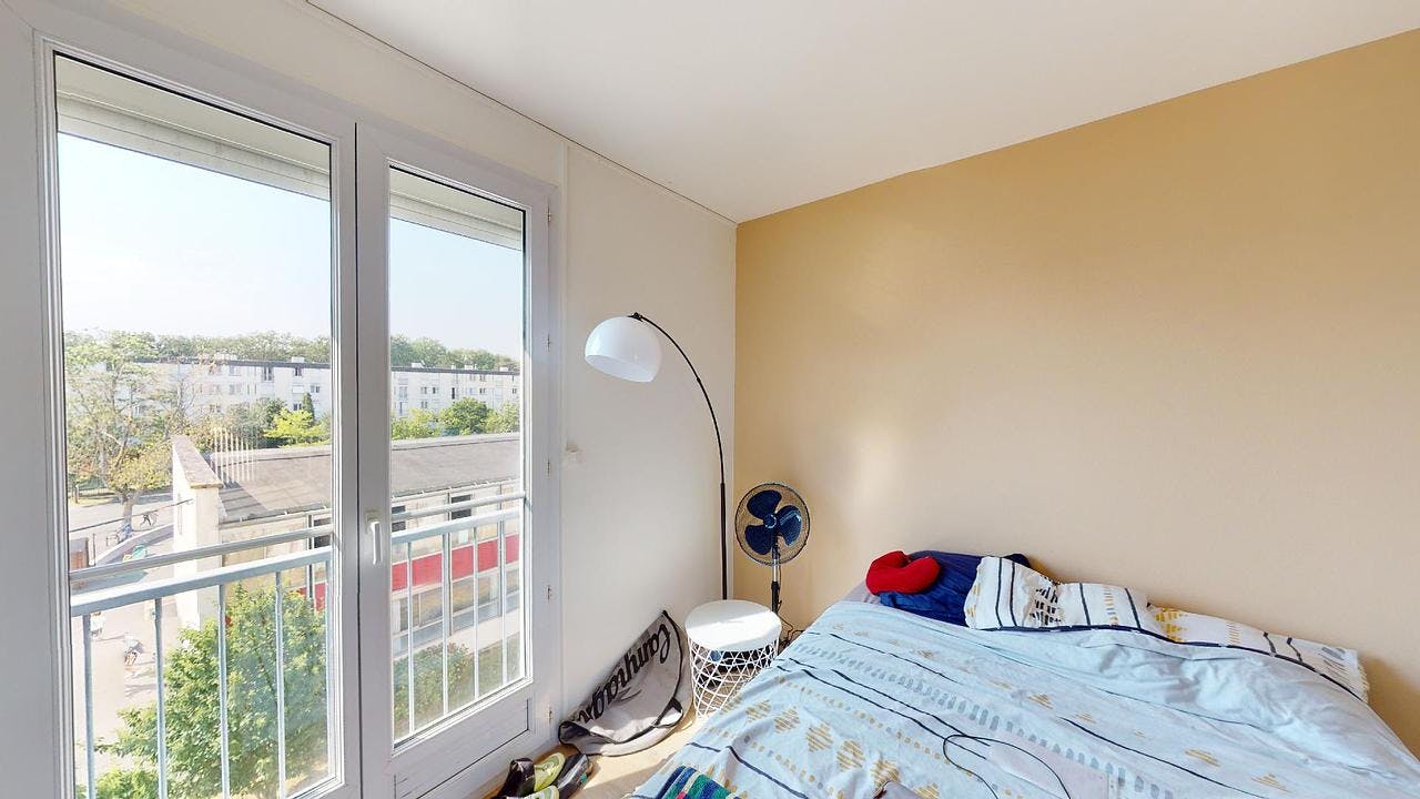 Chambre privée à louer pour 464 €/mois à Tours, Allée André le Notre