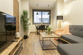 Apartment for rent for €2,200 per month in Barcelona, Carrer dels Enamorats