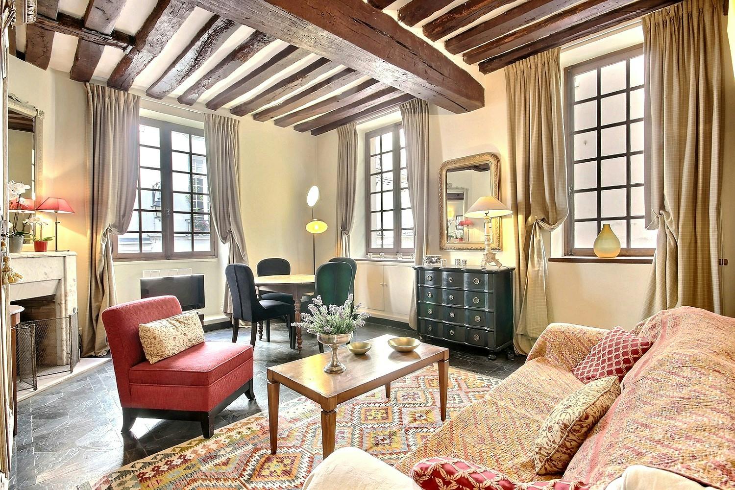 1-Bedroom Apartment in Rue Budé, Paris (1440056) ROOM