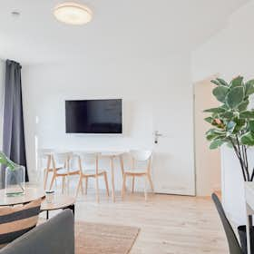 Apartment for rent for €1,850 per month in Düsseldorf, Birkenstraße